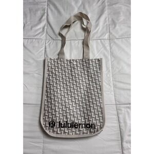 NEW LULULEMON 2025 HOLIDAY Reusable Shopping Tote/Gym (Small) Bag Taupe
